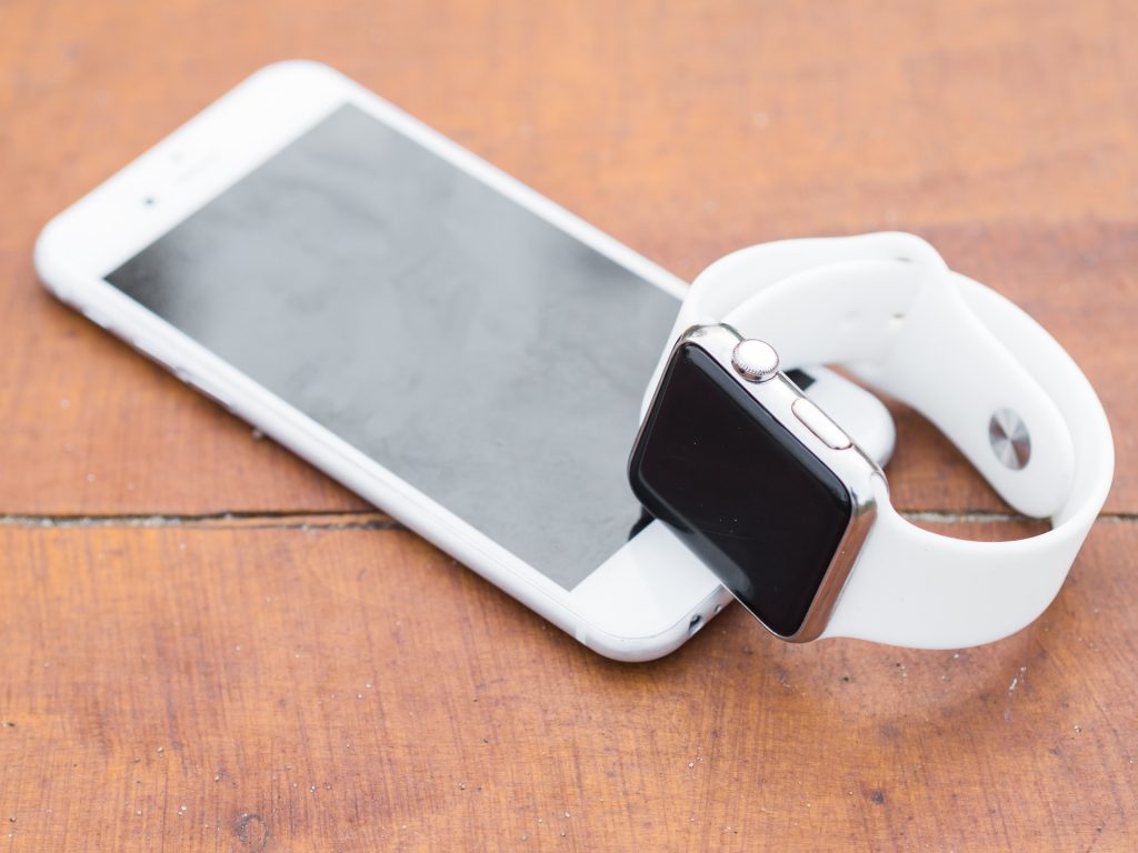 La montre smartwatch pour enfants Une montre connectée au smartphone