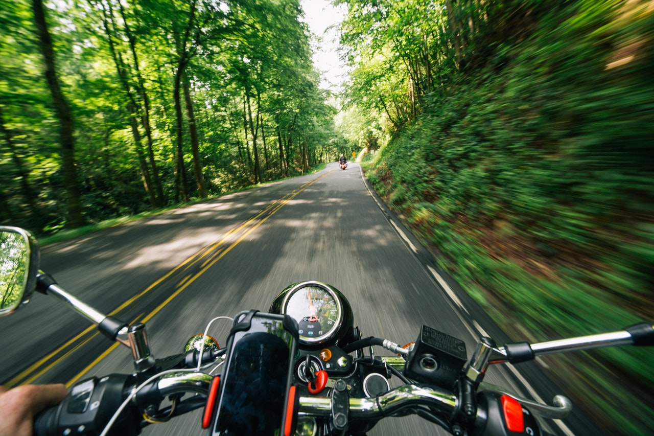 moto sur route