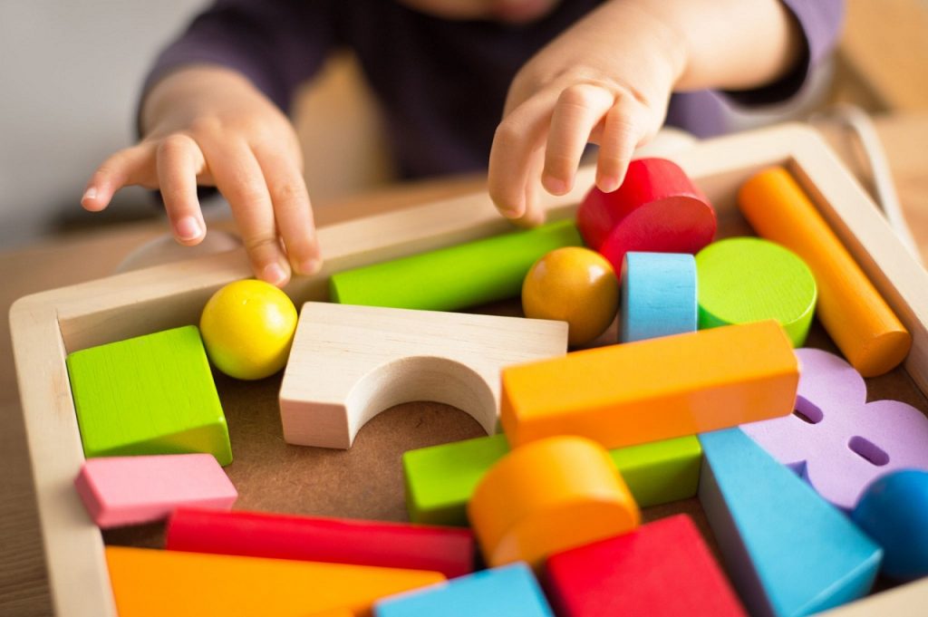 Jeunes parents : quelles sont les aides financières ? jeune-parents