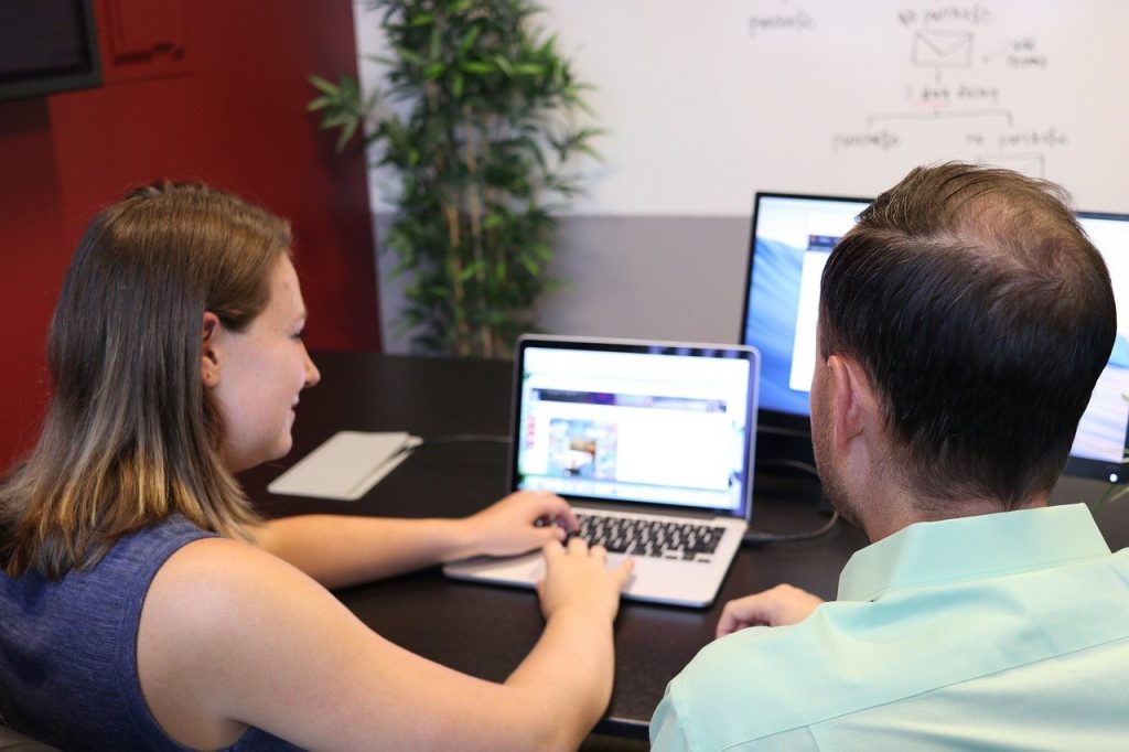 5 raisons pour lesquelles vous devez travailler avec une agence de marketing digital pourquoi travailler avec une agence de marketing digital