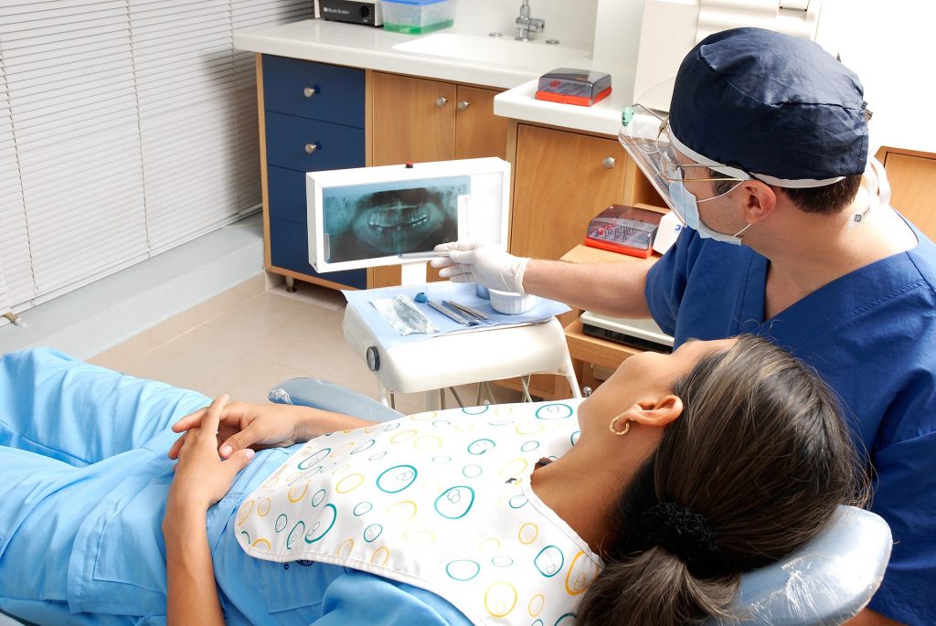 L’implant dentaire est-il remboursé ? implant