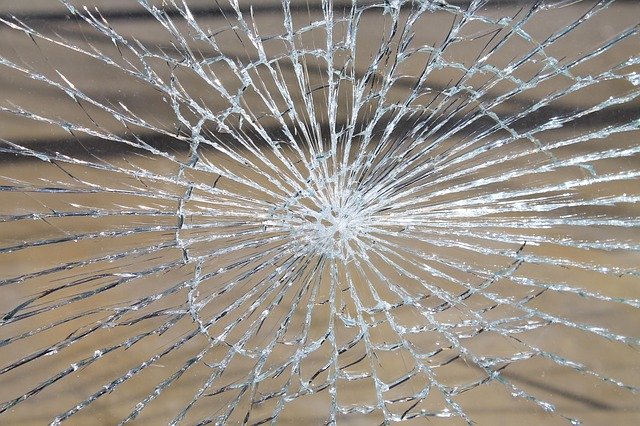 Que faire en cas de pare-brise impacté? impact pare brise