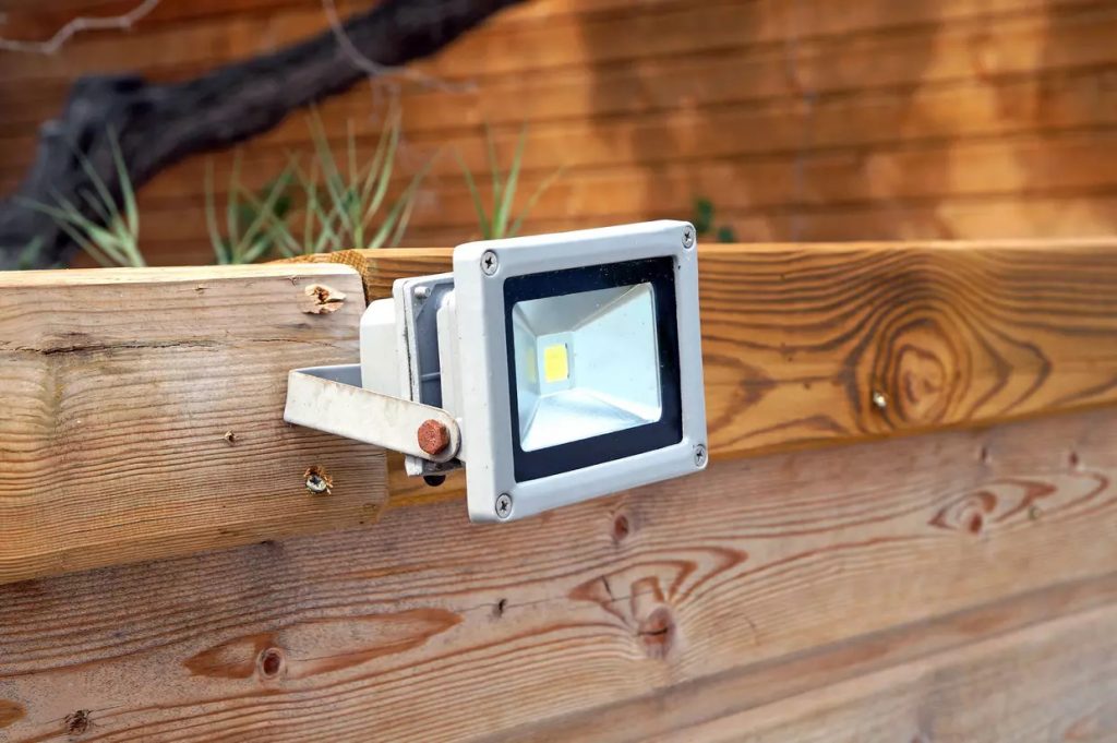 Tout ce qu’il faut savoir pour acheter un projecteur LED achat d'un projecteur LED