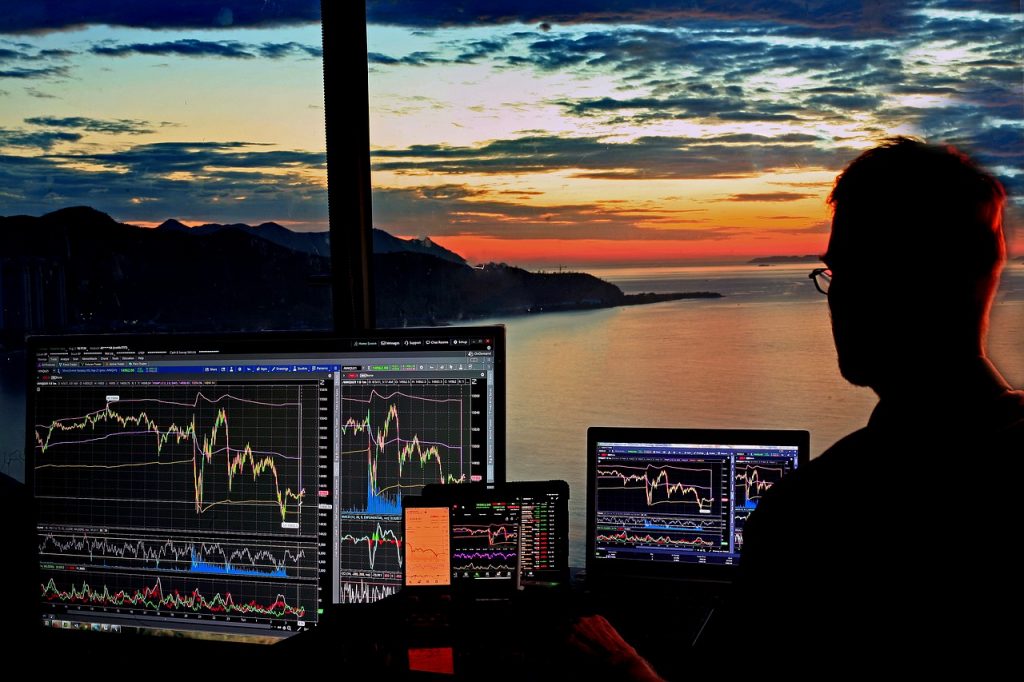 3 conseils pour investir en bourse : De Warren Buffet aux ETFs en passant par les DividendAristocrats