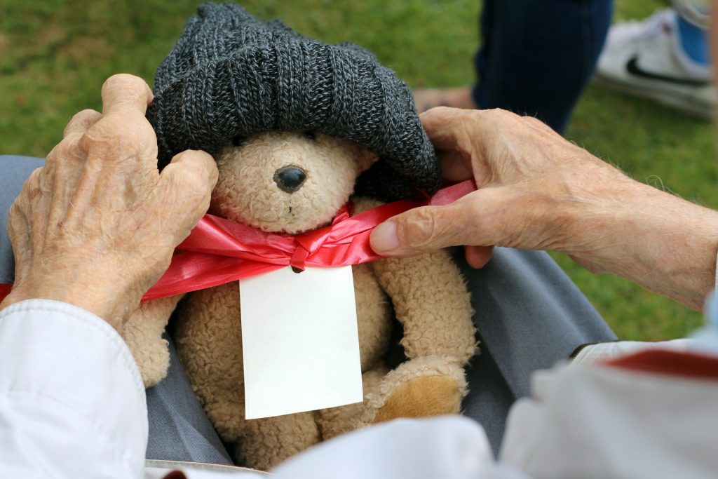 Des cadeaux technologiques pour grand-mère et grand-père qui inspirent et sont utiles ! idées de cadeaux