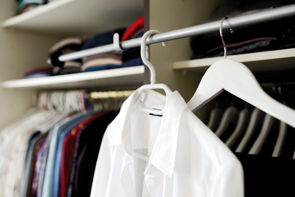Acheter des vêtements de seconde main, avis et retour d’expérience chemise de seconde main