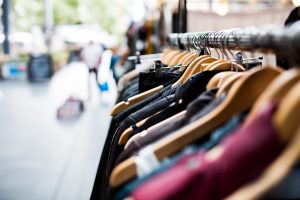 vetements de seconde main vintage