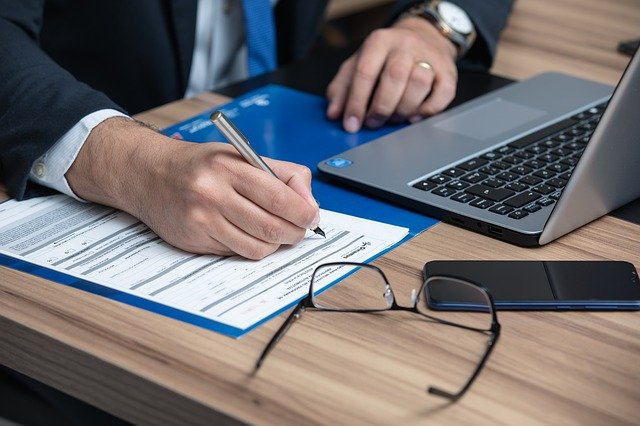 Comment choisir un bon avocat en Droit des personnes et de la famille ? avocat droit des affaires