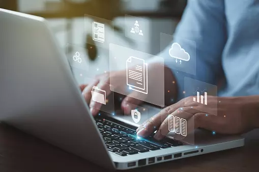 Quels sont les outils logiciels indispensables pour faciliter le travail du commercial ? Les outils logiciels indispensables pour faciliter le travail du commercial