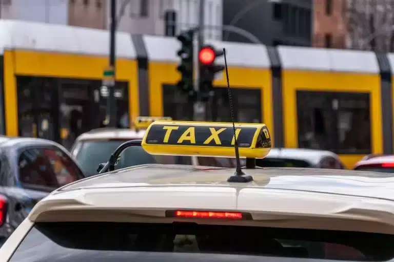 Guide complet des VTC en Île-de-France Utiliser VTC plutôt que taxi en île de France